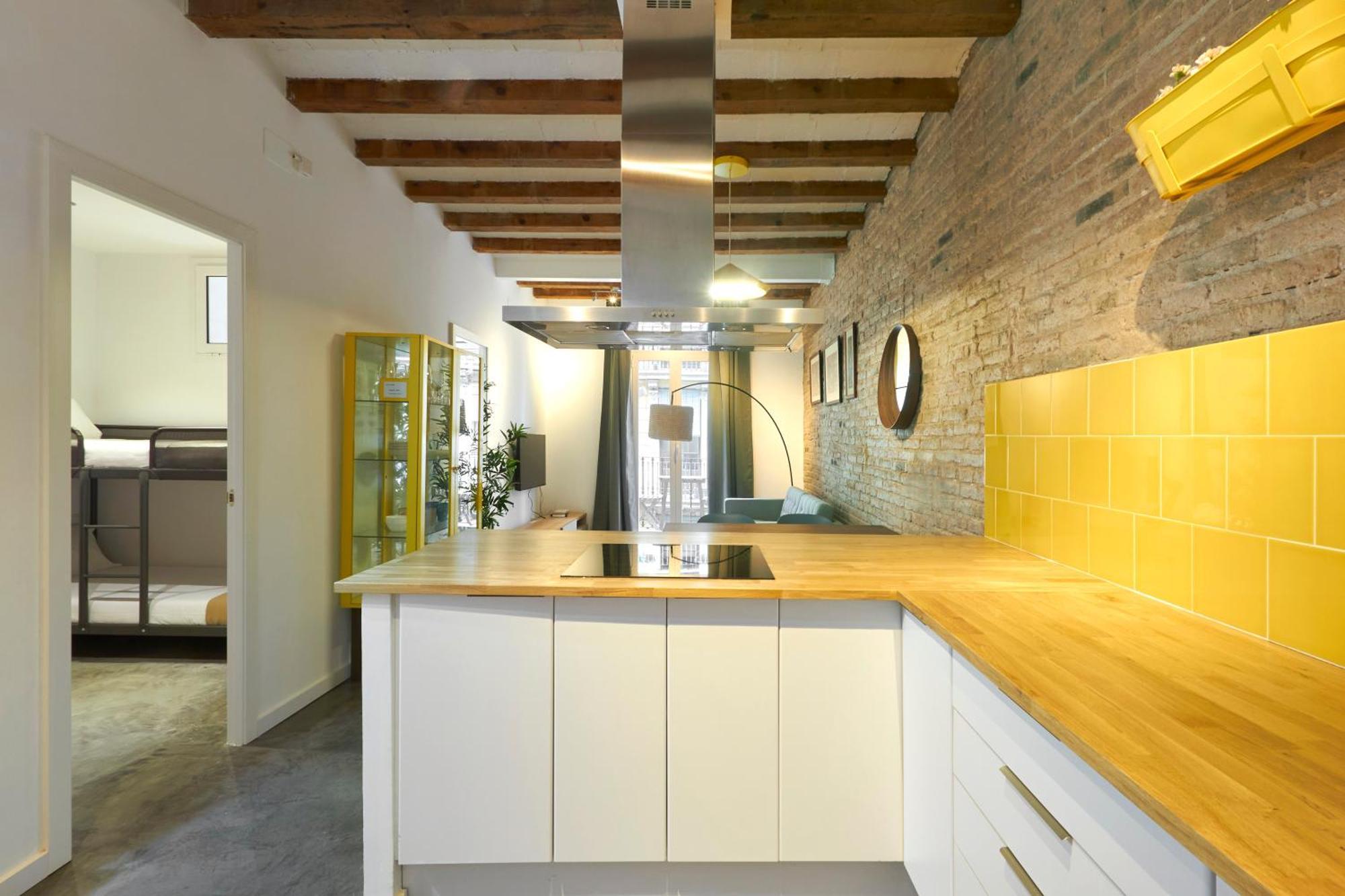 64 Apartment In A Typical Barcelona'S Old Building Luaran gambar