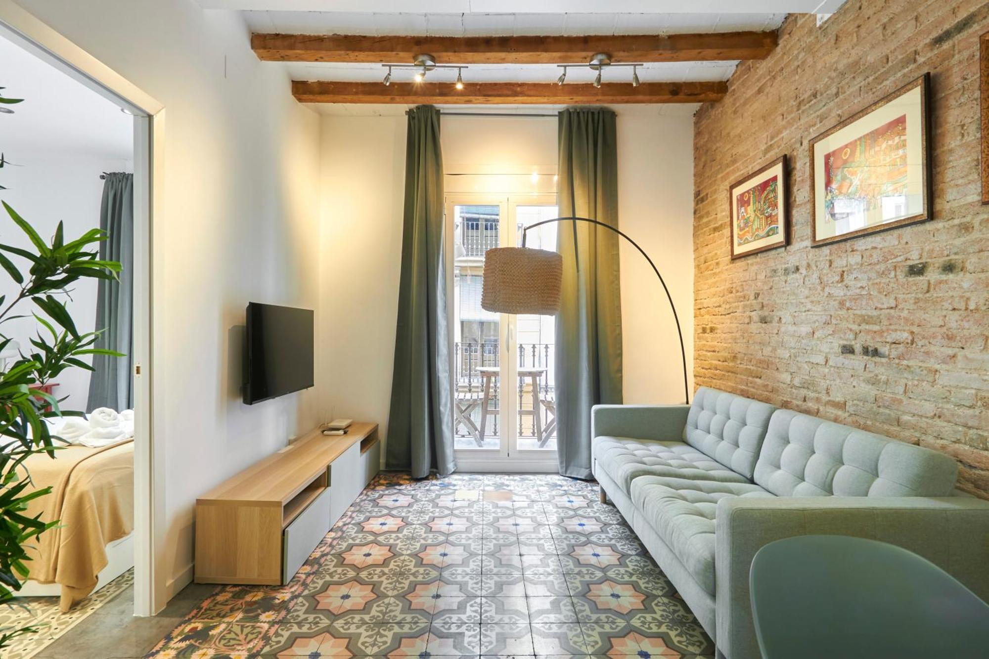 64 Apartment In A Typical Barcelona'S Old Building Luaran gambar